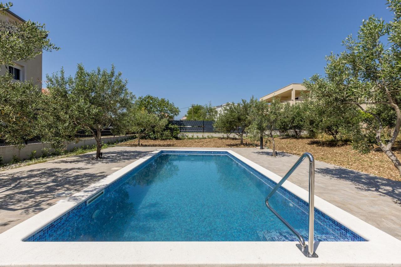 Villa Mamma Mia Каштела Екстер'єр фото