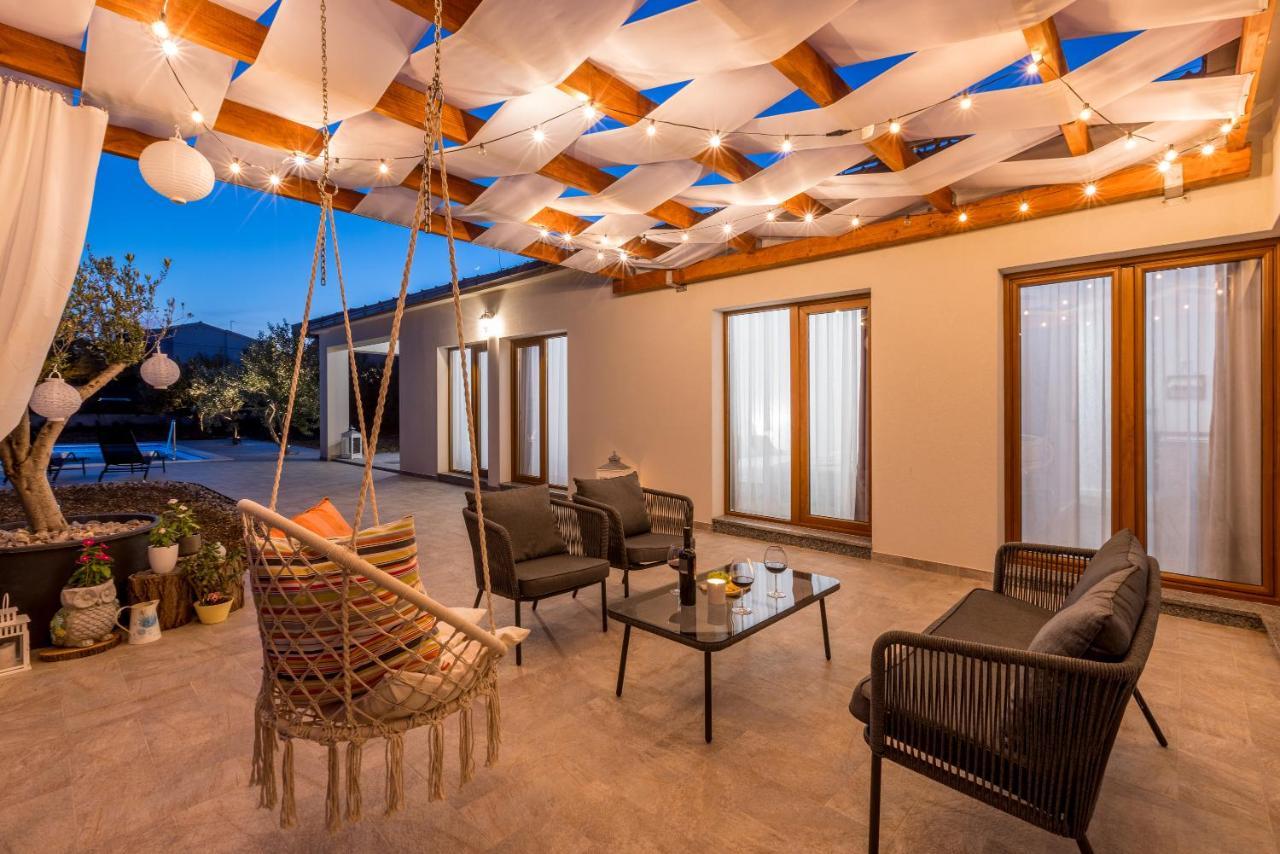 Villa Mamma Mia Каштела Екстер'єр фото